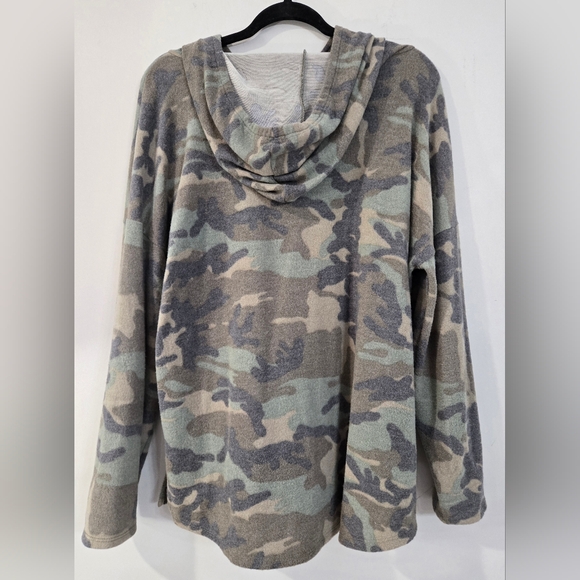 BiBi Camouflage Hoodie With Khaki Pull Strings.  Pristine Boutique Top - Picture 4 of 5